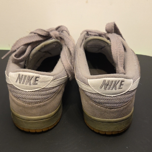 *RARE* Nike Dunk Low Gray Sneakers (Size 11) | Vintage 2005 Release 311730-011 - Picture 5 of 9